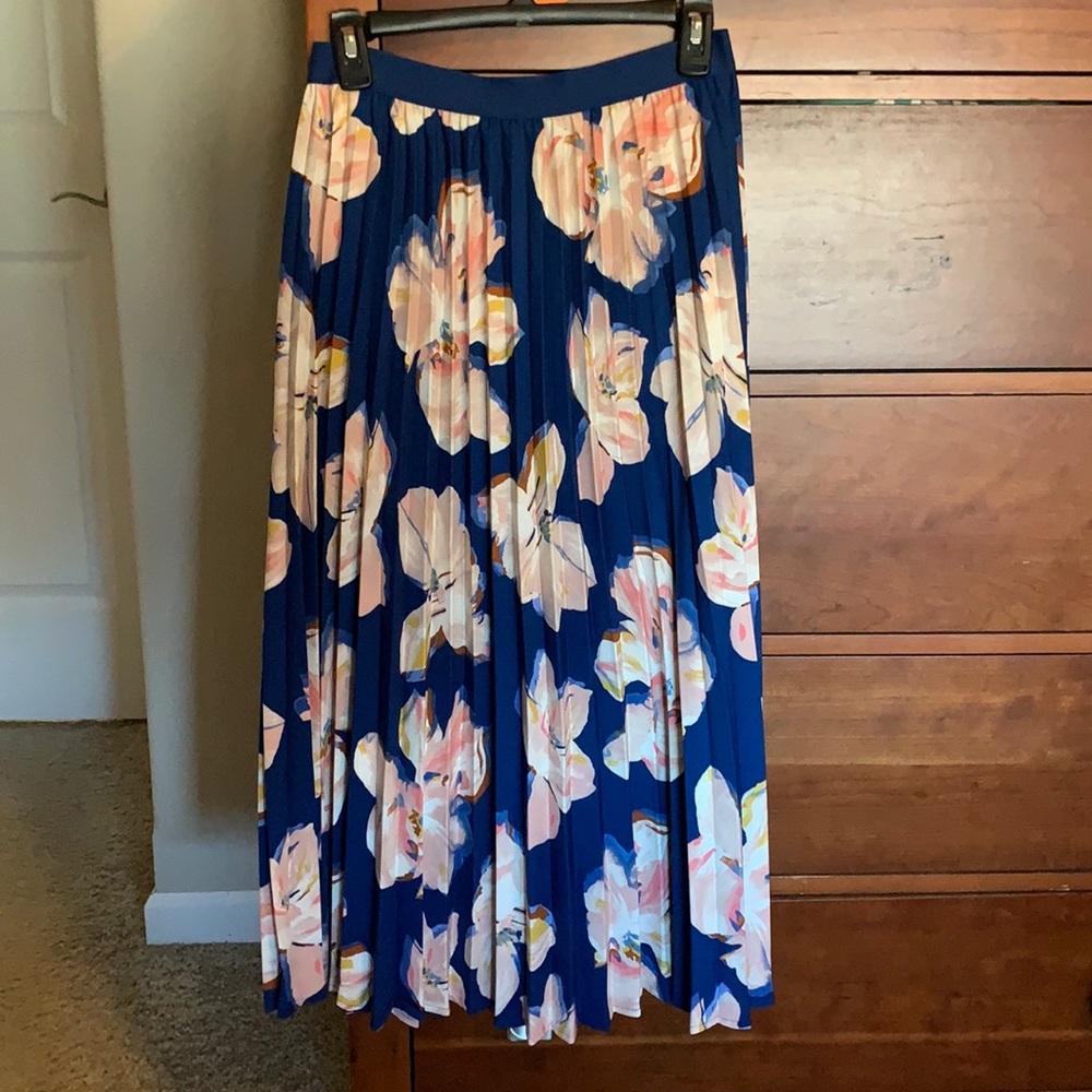 Women’s A New Day Pleated Midi Skirt